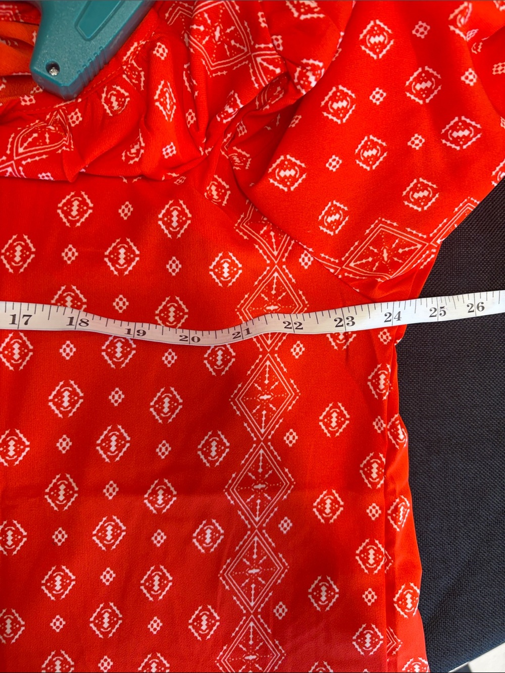 Red Geo-Print V-Neck Tie Blouse - Picture 5 of 6
